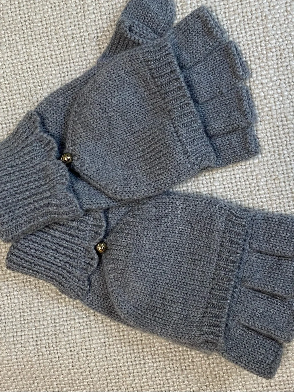 kate spade Gray Knit Convertible Fingerless Gloves